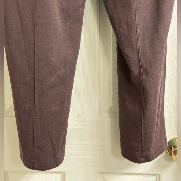 Old Navy High-Waisted Dynamic Fleece Wide-Leg
Pants Size XL - Picture 3 of 7